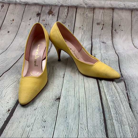 Vintage Shoes - Vintage Fiancées Marigold Pumps Heels